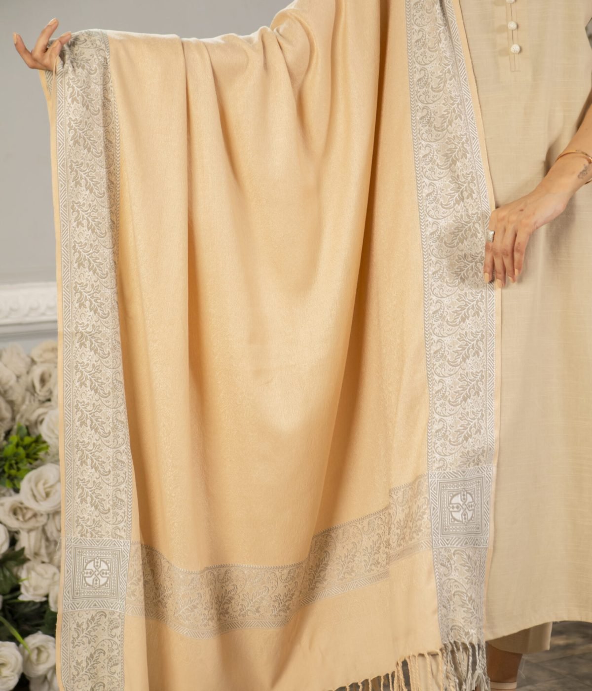 jacquard beige shawl (3) (1)